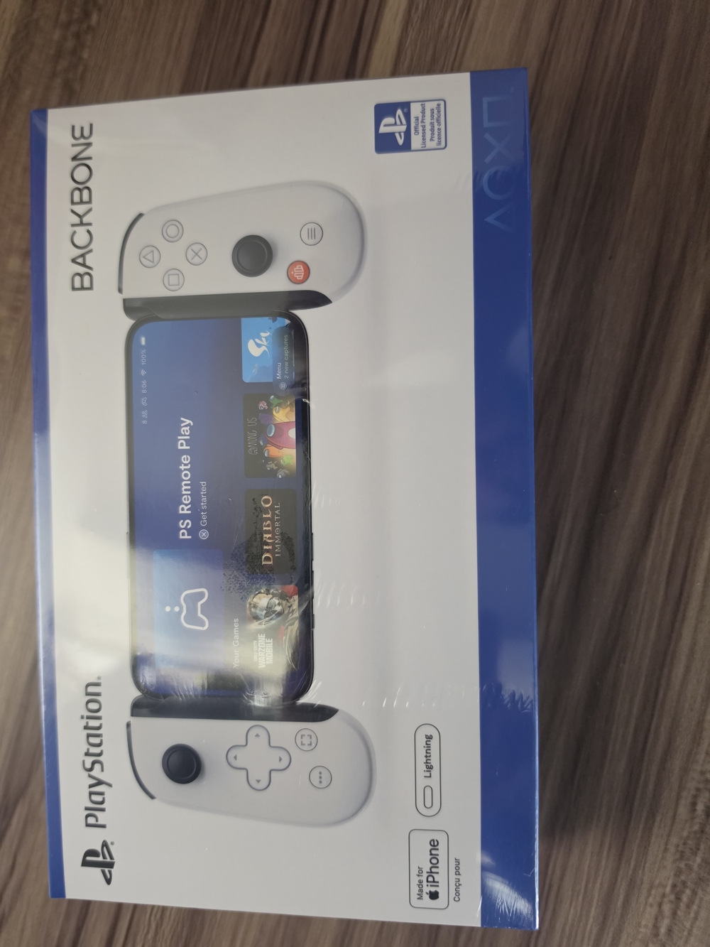 Sony Backbone Mobile Controller for iPhone – White and Black Accents